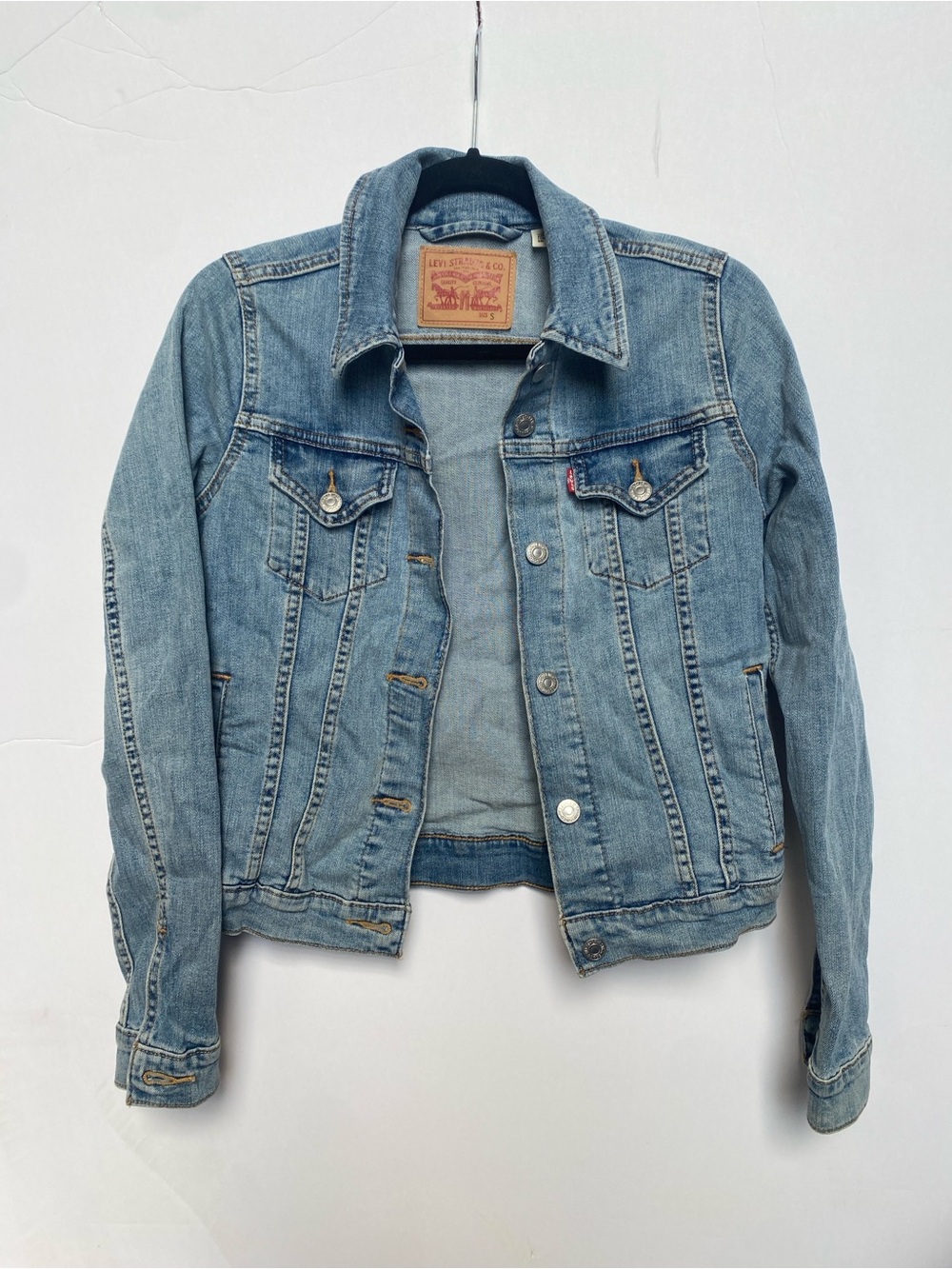Levi's Light Wash Denim Jean Jacket - Classic Blue (s)